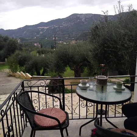Corfu Sunset Family Apartment Liapades